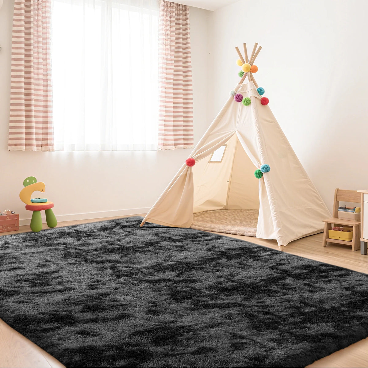 Plush Shag Area Rug, 5x8, Black Gray